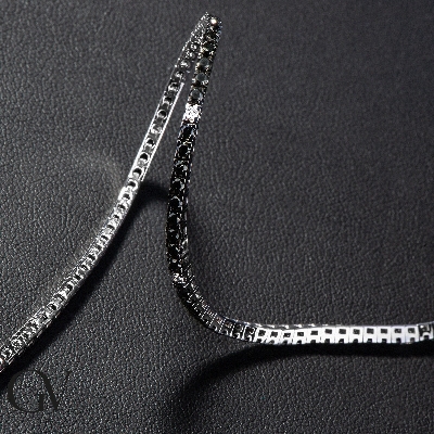 Pulsera oro Blanco 18k con Diamantes Negros y Blancos