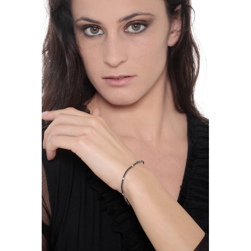Pulsera oro Blanco 18k con Diamantes Negros y Blancos