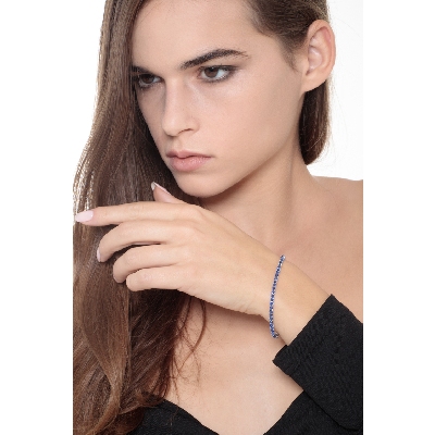 Pulsera Tennis en oro blanco 18k con zafiros azules