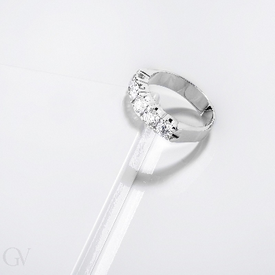 Anillo Veretta de 5 piedras en oro blanco 18k con diamantes