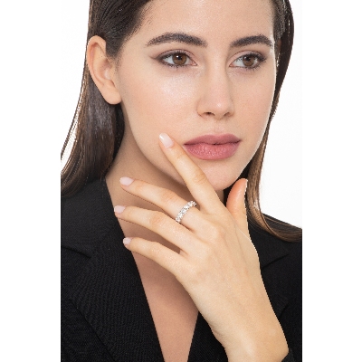 Anillo media alianza en Oro Blanco 18k con 7 Diamantes 1.50 ct