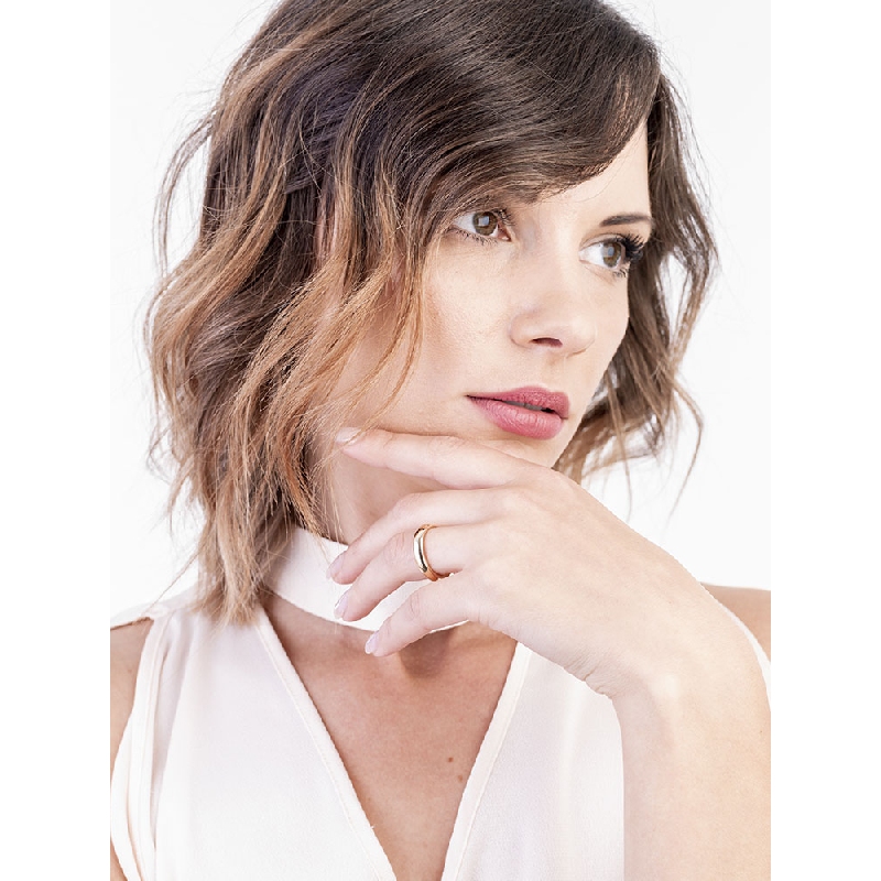 Alianza de boda Unoaerre Oro 18k modelo clásico 4,6 mm