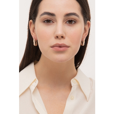 Pendientes semi rectangulares en oro rosa 18k con diamantes