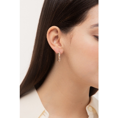 Pendientes semi rectangulares en oro rosa 18k con diamantes