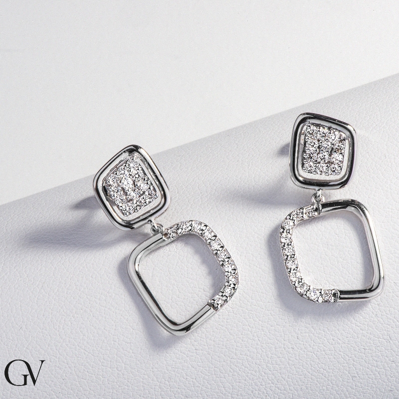 Pendientes colgantes en oro blanco 18k cuadrados y diamantes