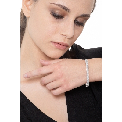 Pulsera rigida en oro blanco 18k con doble fila de diamantes
