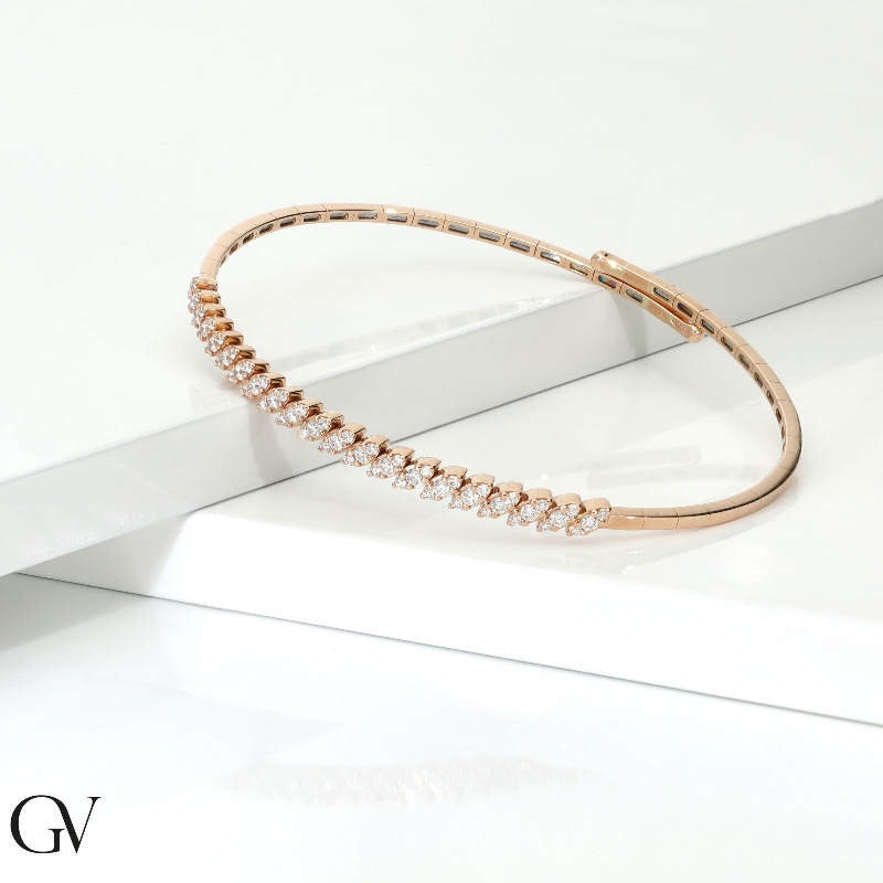 Brazalete semirrígido oro rosa 18 quilates con diamantes Brazalete semirrígido oro rosa 18 quilates con diamantes