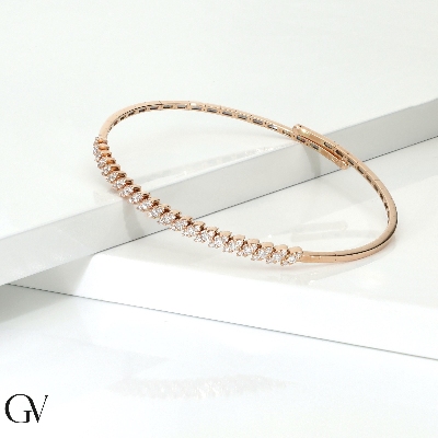 Brazalete semirrígido oro rosa 18 quilates con diamantes