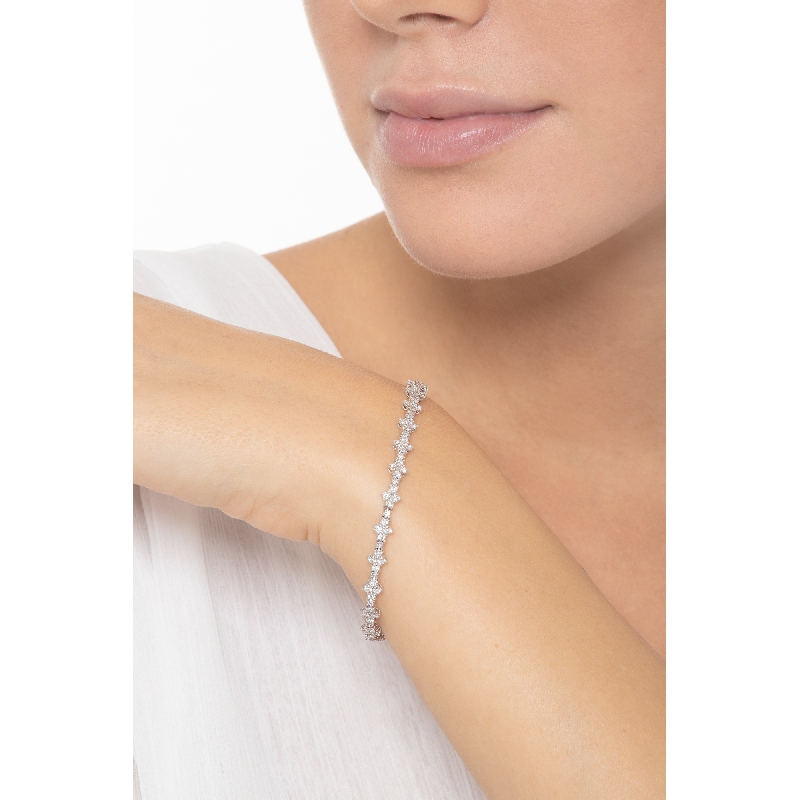 Pulsera en oro blanco 750 con diamantes semirrígida Pulsera en oro blanco 750 con diamantes semirrígida
