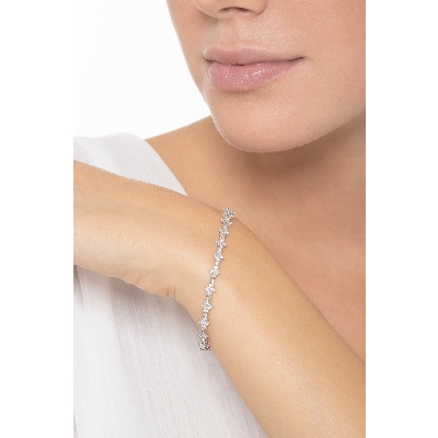 Pulsera en oro blanco 750 con diamantes semirrígida