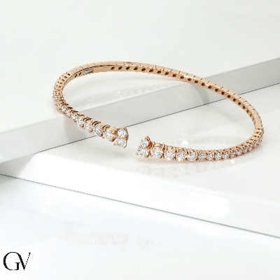 Pulsera rígida en oro rosa 18k con diamantes 