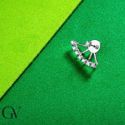 Pendiente individual en oro blanco de 18k