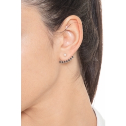 Pendiente individual en oro blanco de 18k con 6 diamantes  2