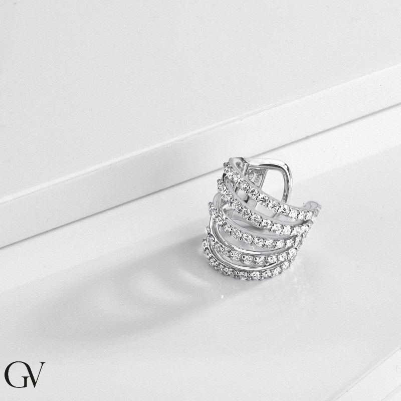 Ear cuff  pendiente en oro blanco de 18 quilates con diamantes Ear cuff  pendiente en oro blanco de 18 quilates con diamantes