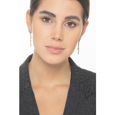 Pendientes colgantes de oro blanco de 18k con diamantes