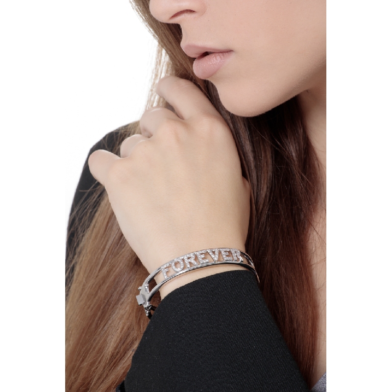 Pulsera letras FOREVER oro blanco y diamantes Pulsera letras FOREVER oro blanco y diamantes