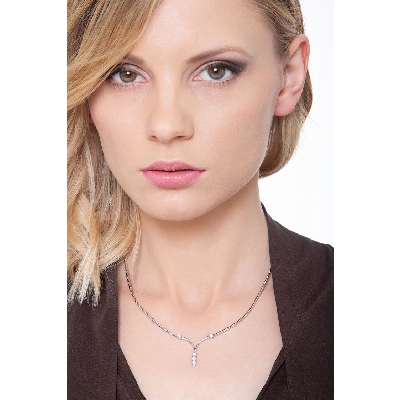 Collar semirrígido oro blanco 18k con diamantes