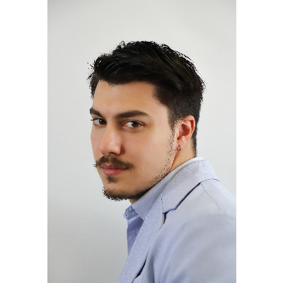 Pendiente mono aro en oro blanco 18k con diamantes negros