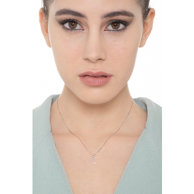 Collar letra C oro blanco 18k diamantes