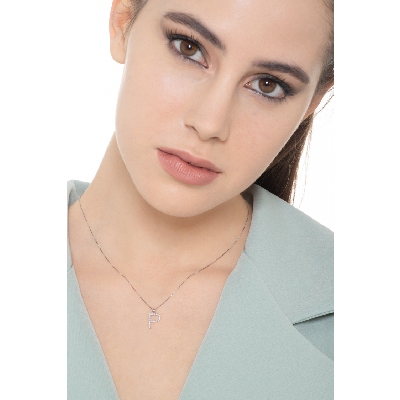 Collar con letra colgante P oro blanco y diamantes 1cm