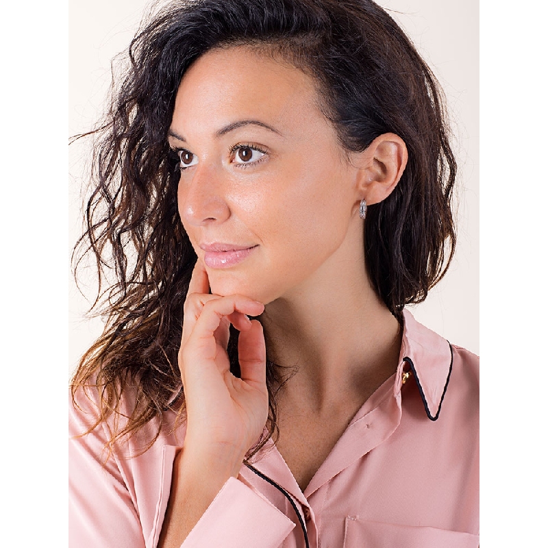 Pendientes en oro blanco con dos hileras de circonitas Pendientes en oro blanco con dos hileras de circonitas