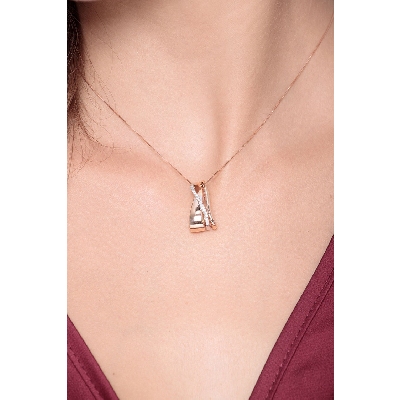 Collar en oro blanco y rosa de 18k con diamantes