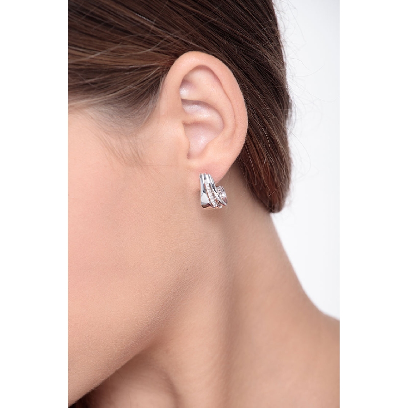 Pendientes ovalados en oro blanco 750 con diamantes Pendientes ovalados en oro blanco 750 con diamantes