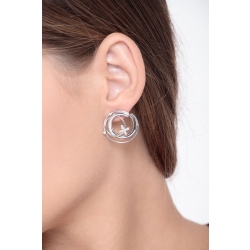 Pendientes en oro blanco de 18 quilates con diamantes  2