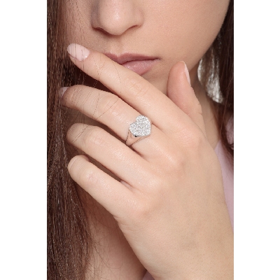 Anillo oro blanco 18k con pavé corazón diamantes