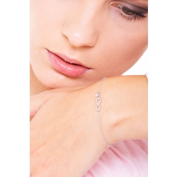 Pulsera de oro blanco 18k con infinito y diamantes  2