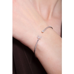 Pulsera rigida de oro con letra E en diamantes 2