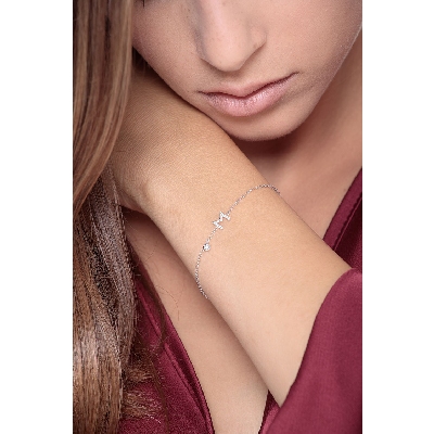 Pulsera Oro Blanco 18k letra M con diamantes