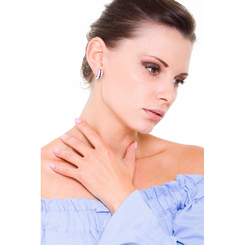 Pendientes aro en oro blanco 18k con zafiros azules