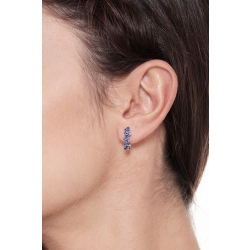 Pendientes de aro en oro blanco 18k con zafiros azules 2