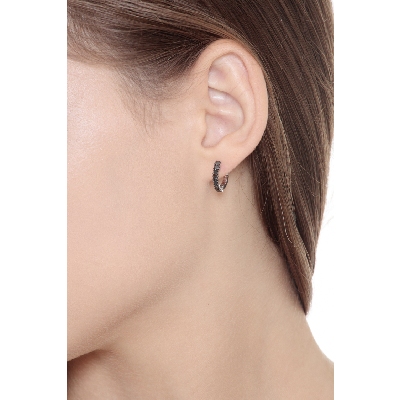 Pendientes aro en oro blanco de 18k engastados con diamantes negros 