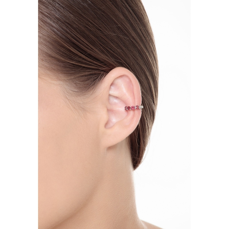 Ear cuff en oro blanco de 18 quilates con rubíes