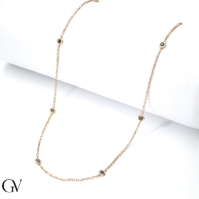 Gargantilla en oro rosa 18k con diamantes negros