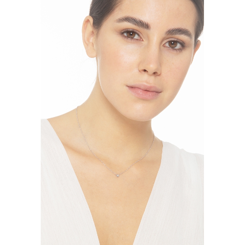 Collar oro blanco 18k con punto de luz brillante 0,10 ct