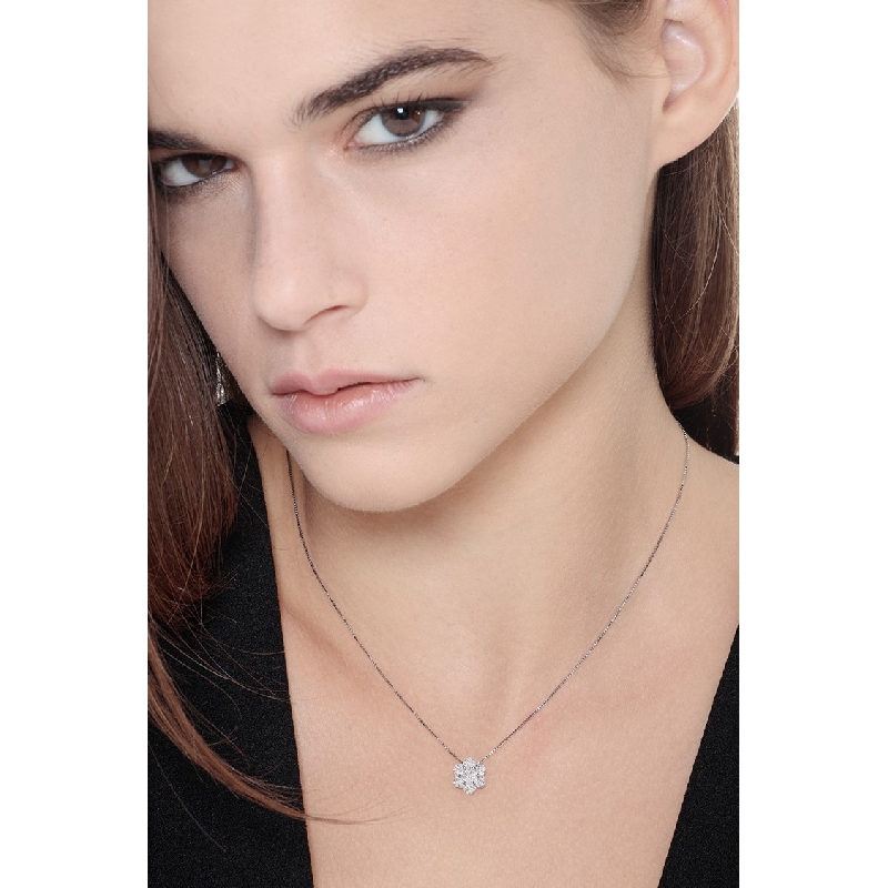 Collar mujer con halo de diamantes Oro Blanco 18k