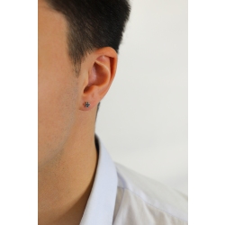 Botón en oro rosa de 18k con cruz de diamantes negros y puntas brunidas 2