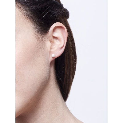 Pendientes en oro blanco 18k con perla natural cultivada