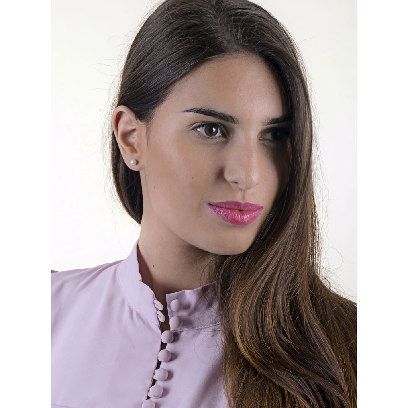 Pendientes de botón en oro amarillo 18k con perlas cultivadas naturales