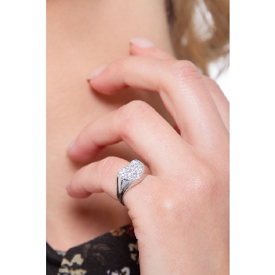 Anillo pavé para mujer en oro blanco de 18k