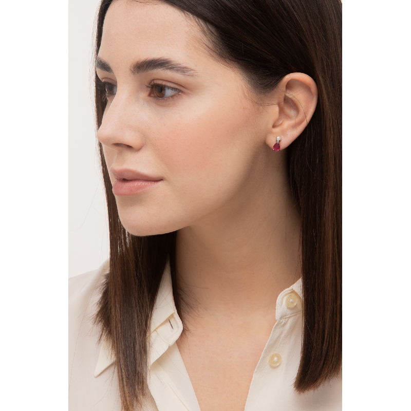Pendientes en oro blanco de 18k con rubíes Pendientes en oro blanco de 18k con rubíes