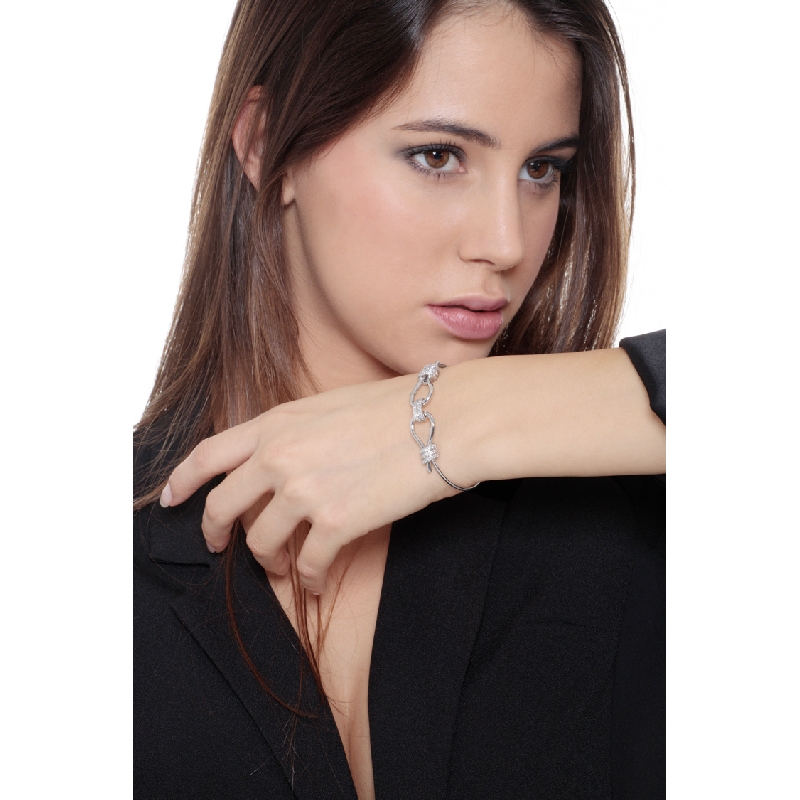 Pulsera oro blanco con nudos y diamantes Pulsera oro blanco con nudos y diamantes