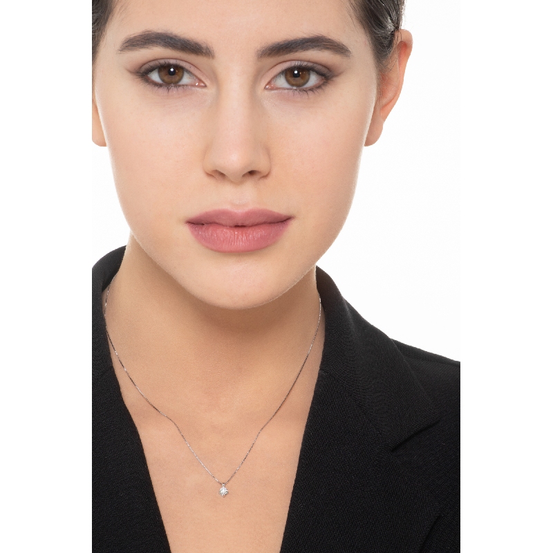 Collar punto de luz oro blanco 18k diamante