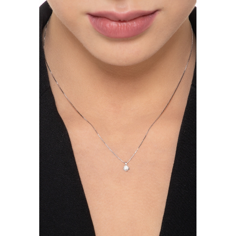 Collar punto de luz oro blanco 18k diamante