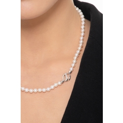 Collar de perlas japonesas con cierre en oro blanco y diamantes 2