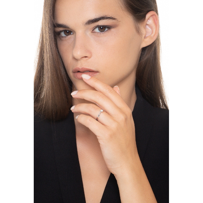 Anillo de Compromiso en Oro Blanco 18k con Diamante ct. 0,15