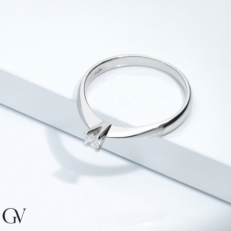 Anillo solitario diamante 0,10 ct oro blanco 18k
